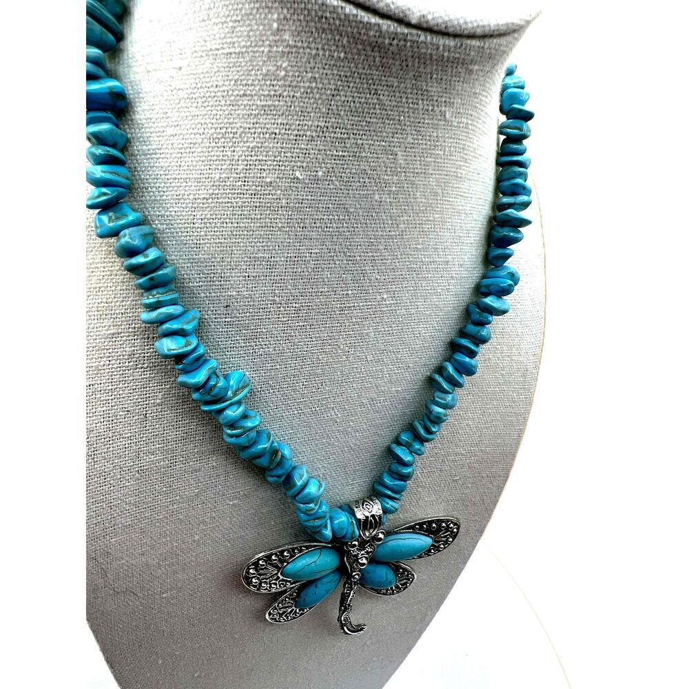 NWOT Turquoise Stones Dragonfly Pendant Beaded Necklace - Picture 7 of 10